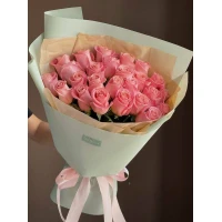 Bouquet of 31 pink roses